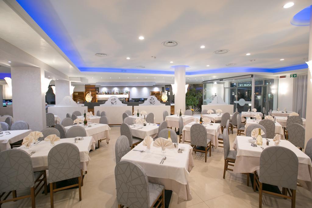 Hotel Metropol Сотомарина Екстериор снимка